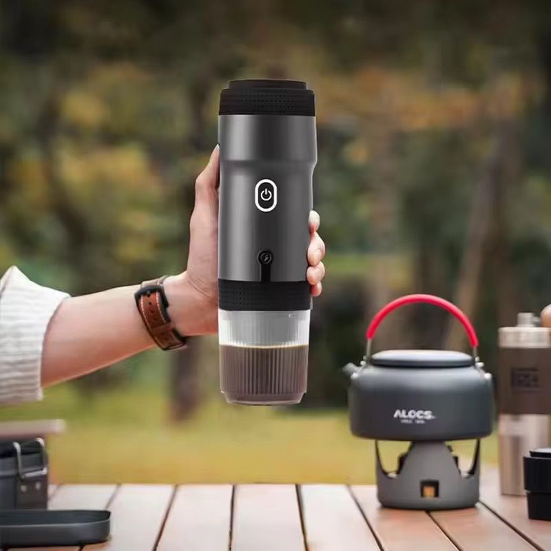 
                  
                    Máquina de Café Espresso portátil – recargable por USB, ideal para viajes y aventuras - Preppy Boutique by Chemo
                  
                